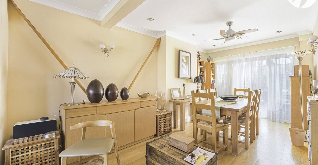 3 bedroom house for sale in Joydens Wood | Robinson Jackson