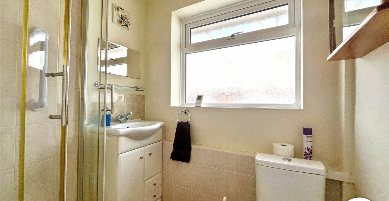 3 bedroom bungalow for sale in Sittingbourne | Robinson Michael & Jackson