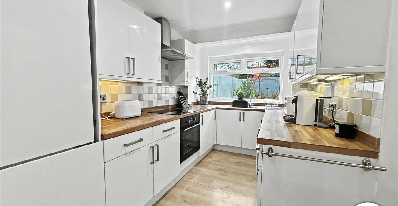 2 bedroom house for sale in Sidcup | Robinson Jackson