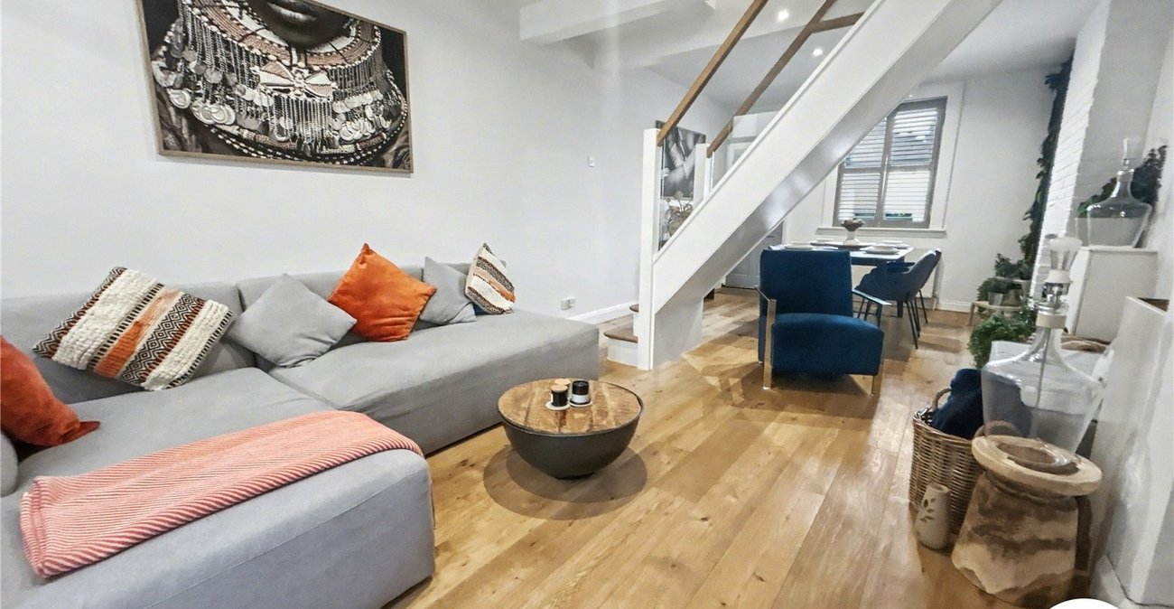 2 bedroom house for sale in Sidcup | Robinson Jackson