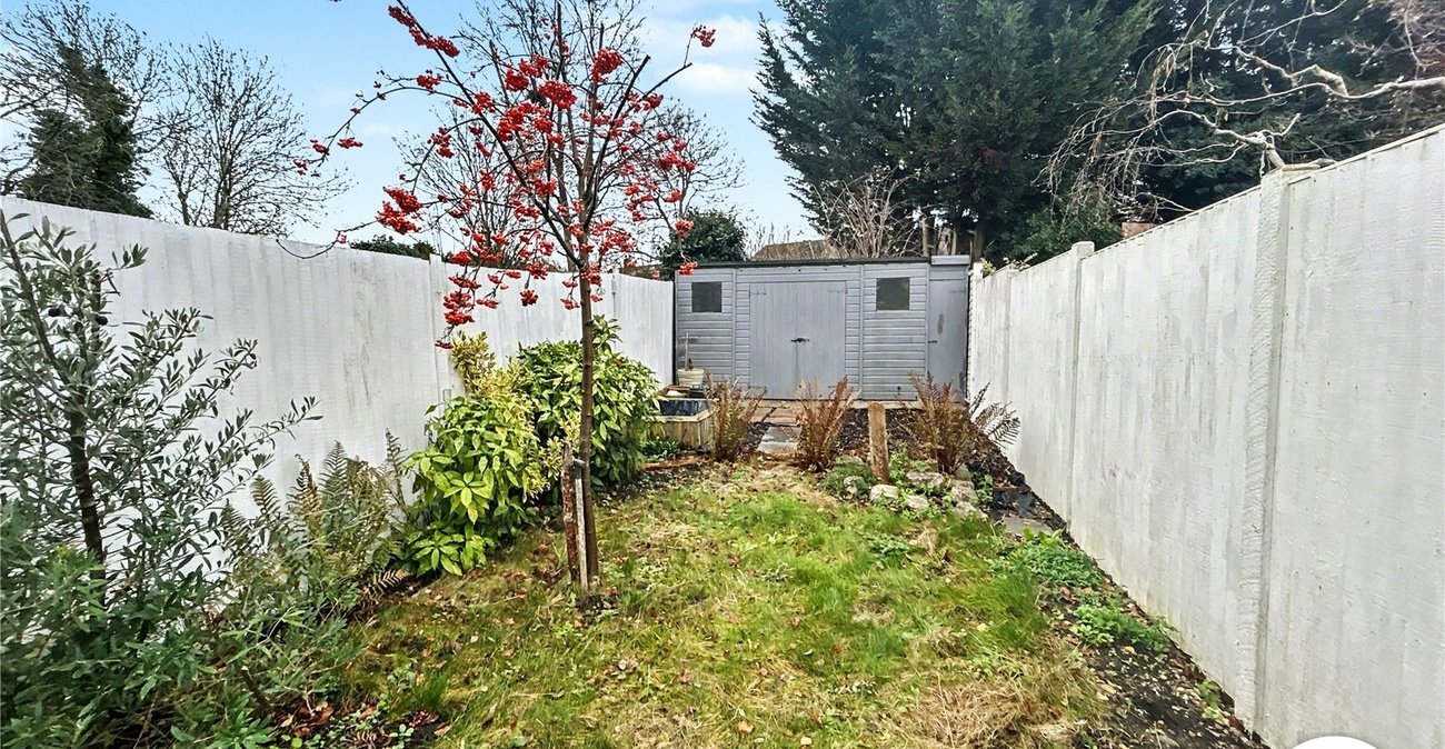 2 bedroom house for sale in Sidcup | Robinson Jackson