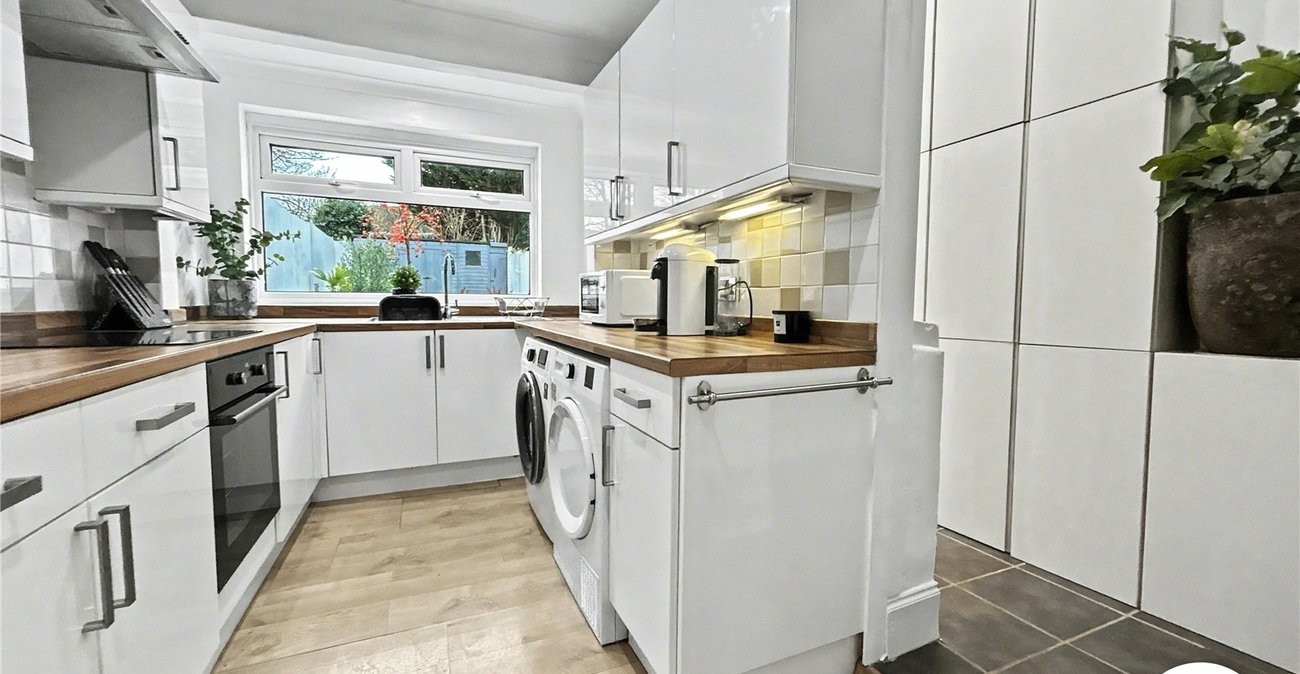 2 bedroom house for sale in Sidcup | Robinson Jackson