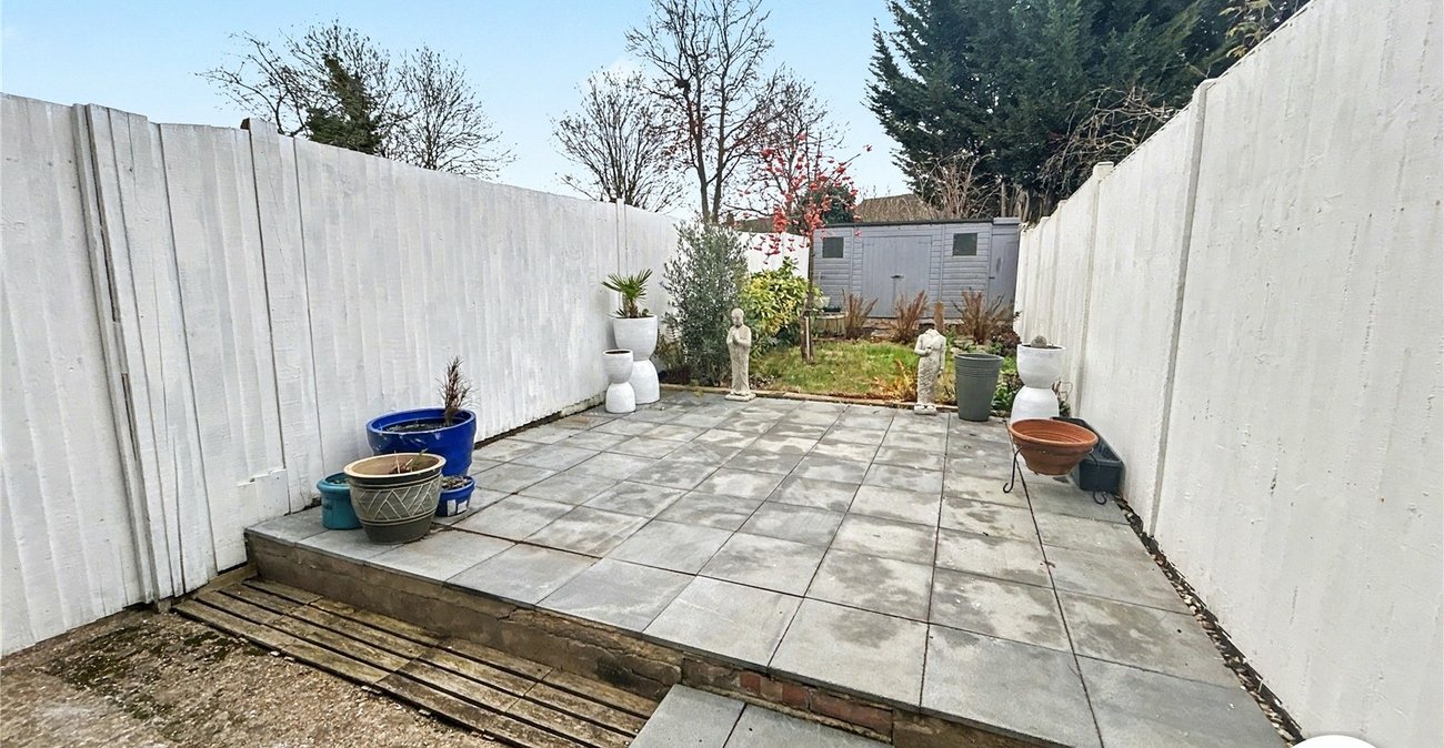 2 bedroom house for sale in Sidcup | Robinson Jackson