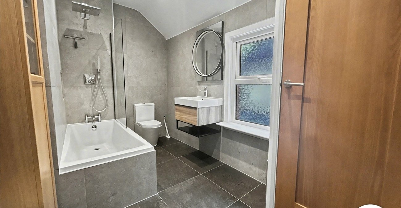 2 bedroom house for sale in Sidcup | Robinson Jackson