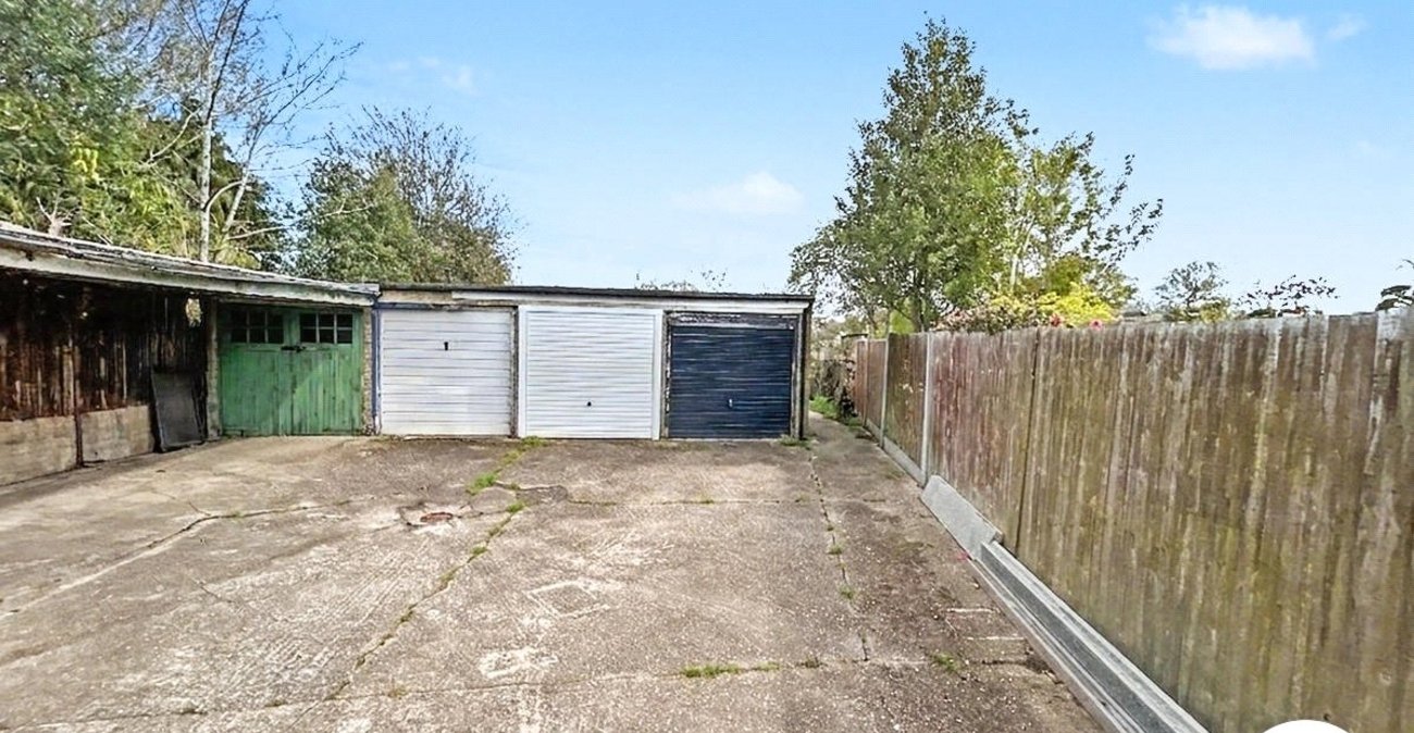 3 bedroom house for sale in Sidcup | Robinson Jackson