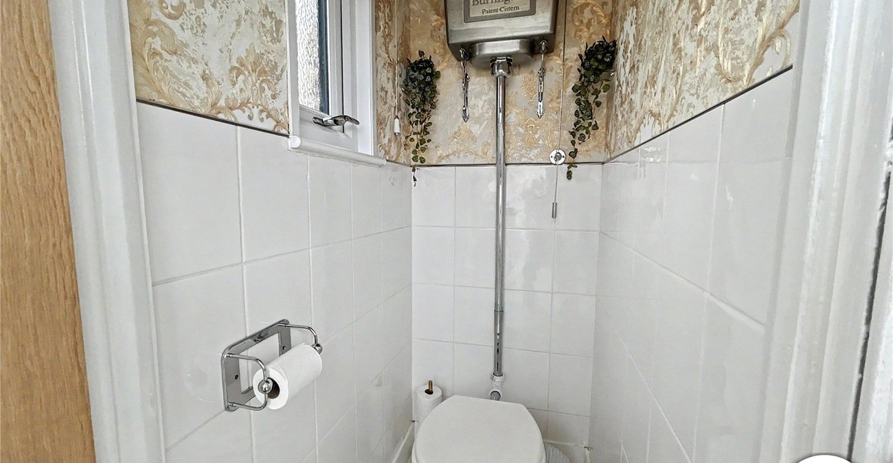3 bedroom house for sale in Sidcup | Robinson Jackson