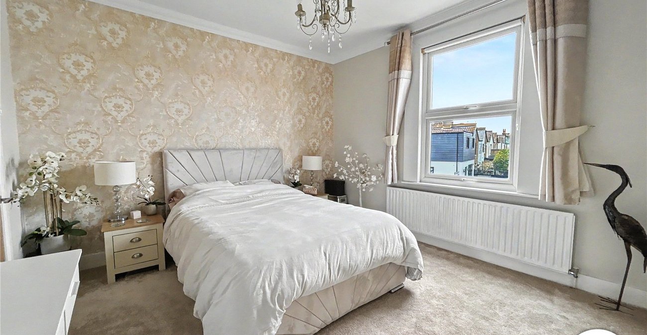 3 bedroom house for sale in Sidcup | Robinson Jackson