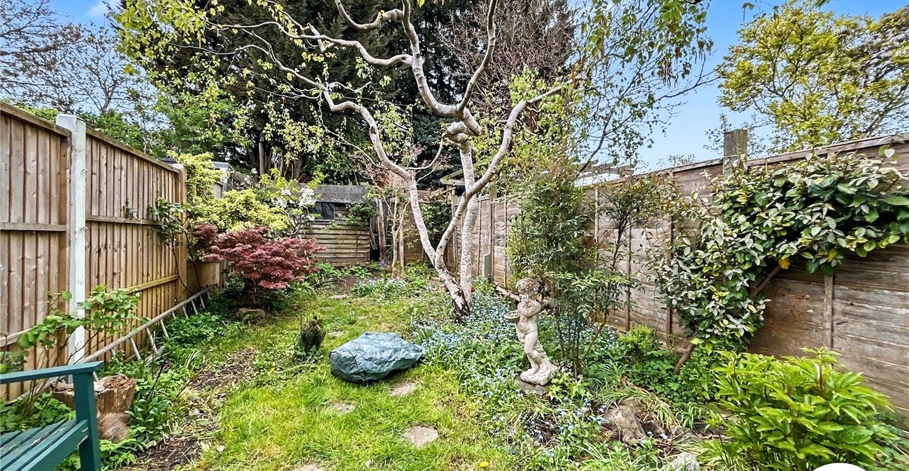 2 bedroom house for sale in Sidcup | Robinson Jackson