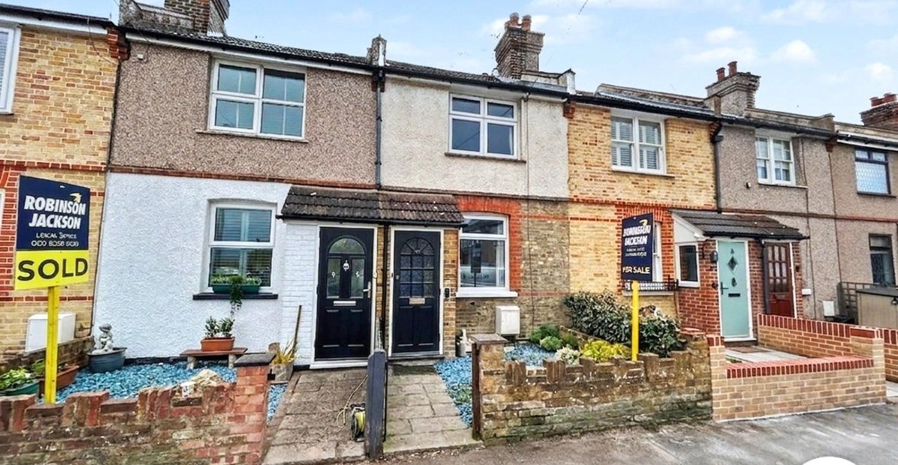 2 bedroom house for sale in Sidcup | Robinson Jackson