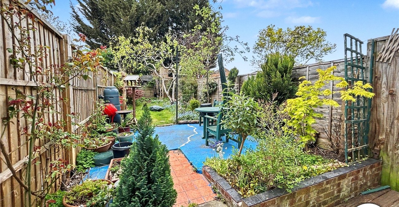 2 bedroom house for sale in Sidcup | Robinson Jackson