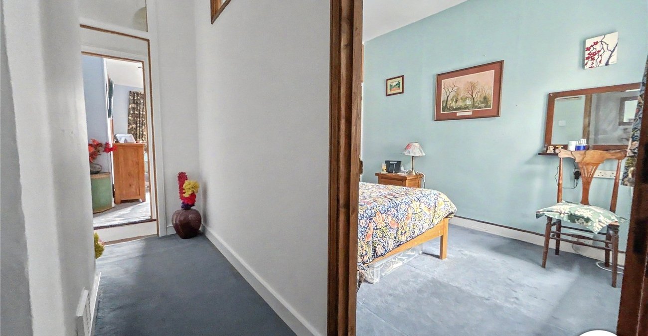 2 bedroom house for sale in Sidcup | Robinson Jackson