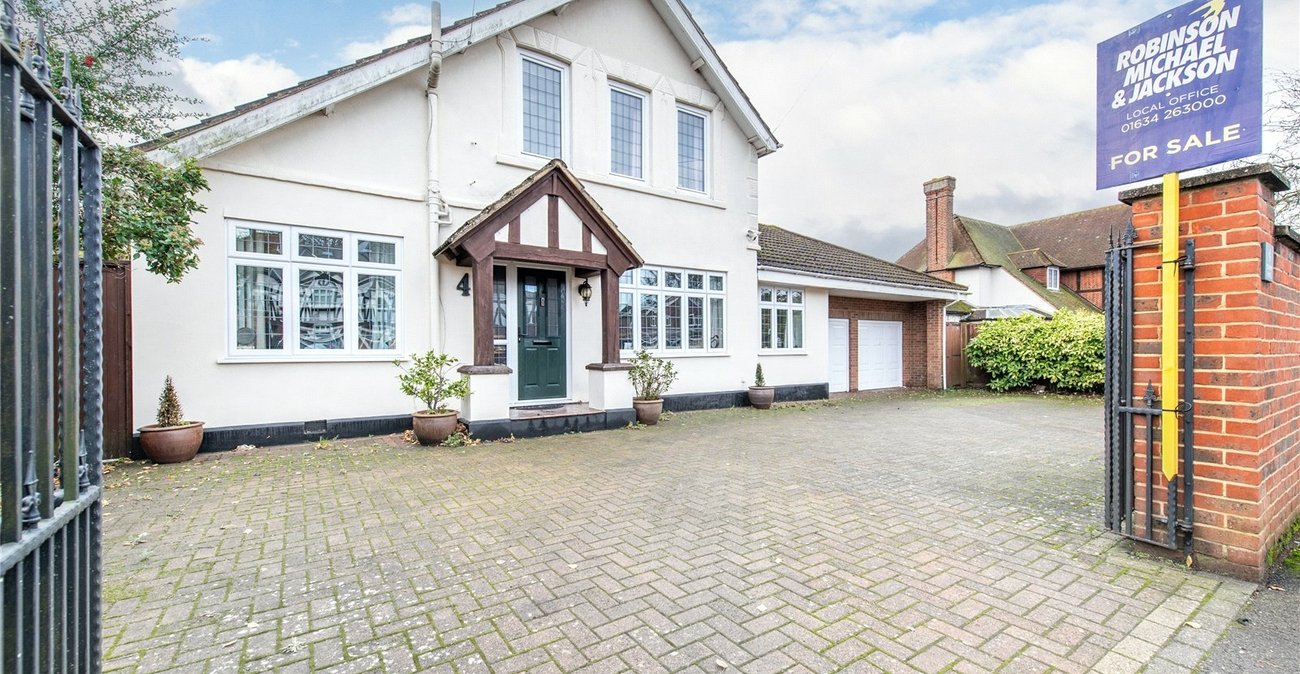 4 bedroom house for sale in Wigmore | Robinson Michael & Jackson