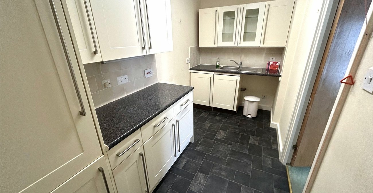 2 bedroom property for sale in Welling | Robinson Jackson