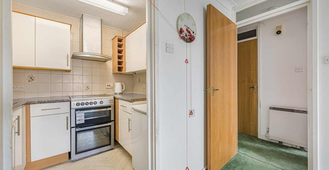 1 bedroom property for sale in Welling | Robinson Jackson