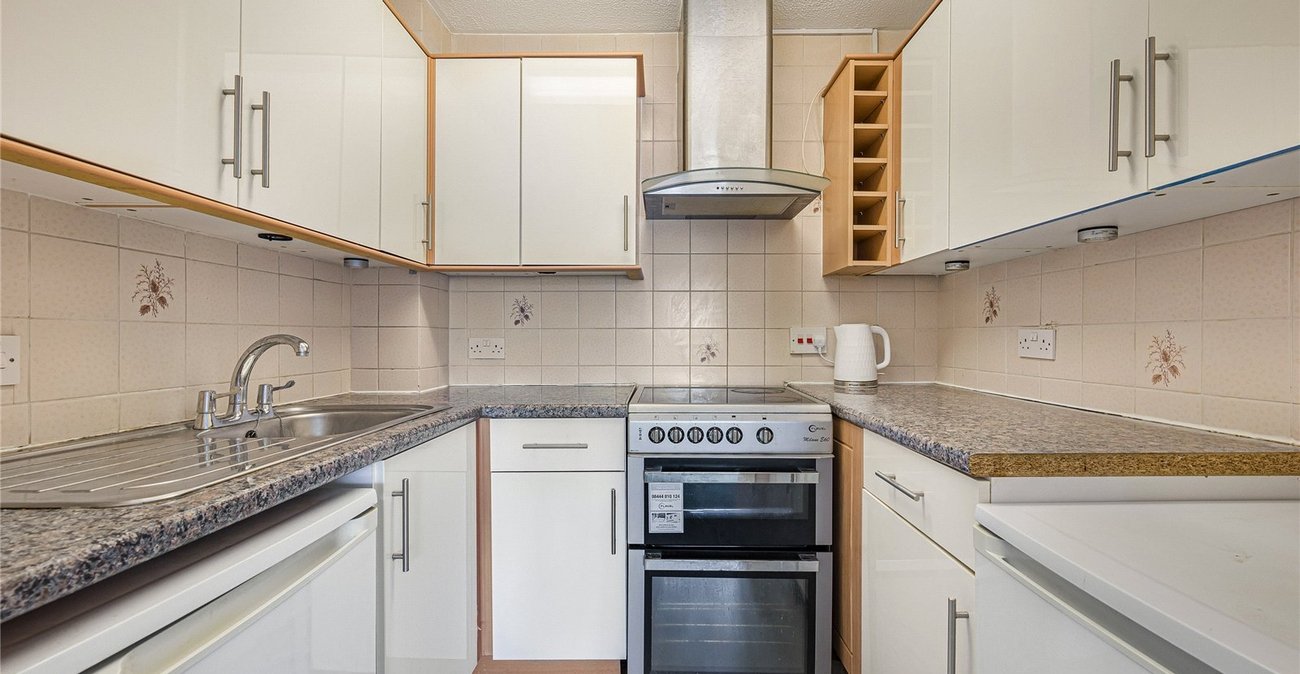 1 bedroom property for sale in Welling | Robinson Jackson