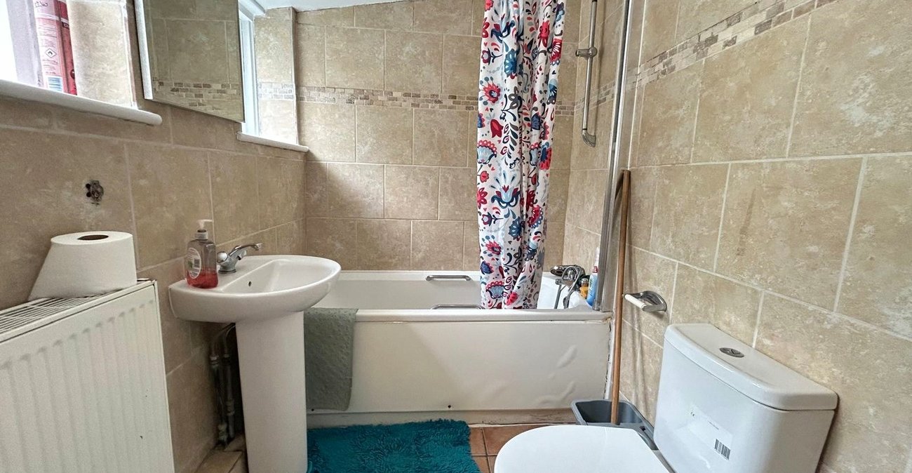 3 bedroom house for sale in Woolwich | Robinson Jackson