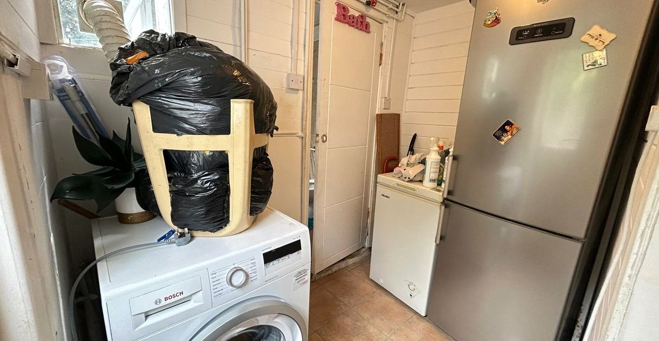 3 bedroom house for sale in Woolwich | Robinson Jackson