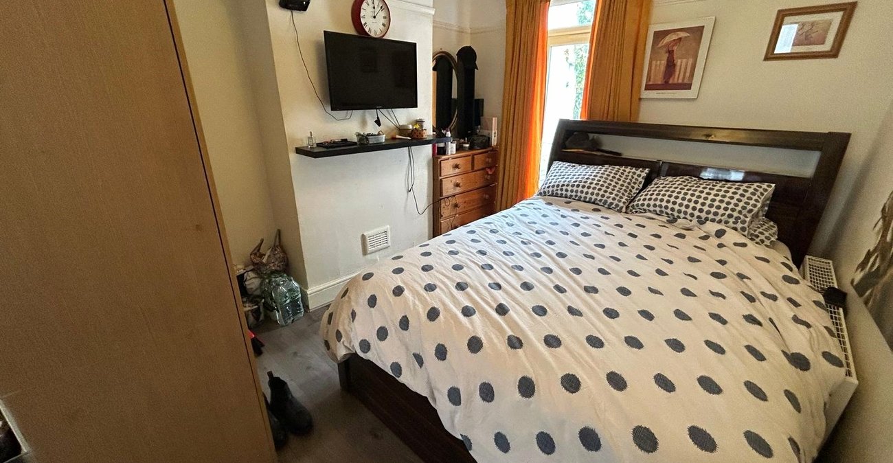 3 bedroom house for sale in Woolwich | Robinson Jackson