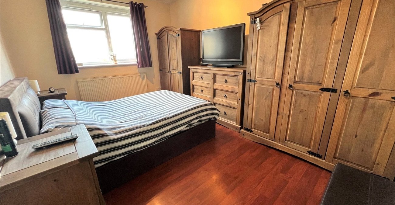 2 bedroom property for sale in Woolwich | Robinson Jackson