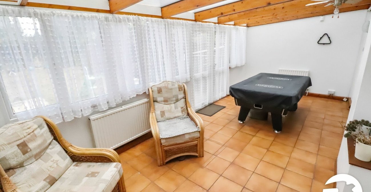 3 bedroom house for sale in London | Robinson Jackson