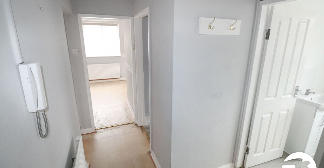 1 bedroom property for sale in London | Robinson Jackson