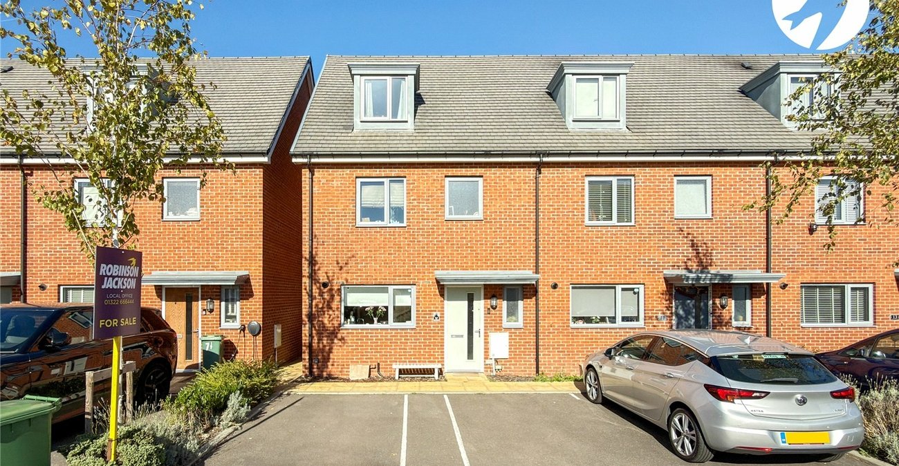 4 bedroom house for sale in Swanley | Robinson Jackson