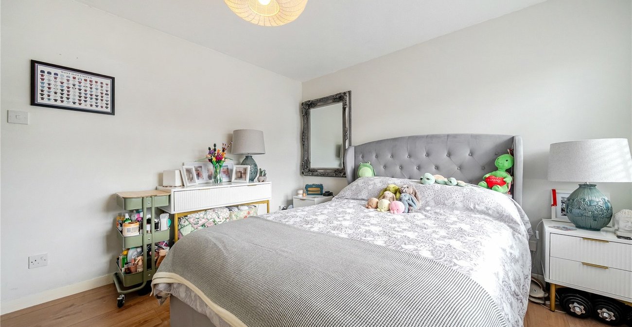 2 bedroom house for sale in Welling | Robinson Jackson