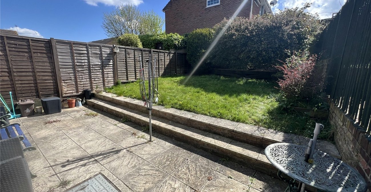 2 bedroom house for sale in Welling | Robinson Jackson