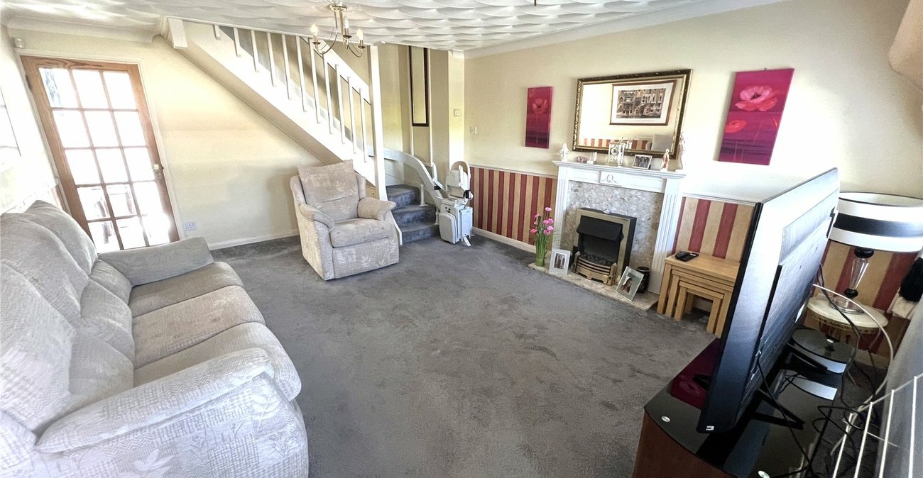 2 bedroom house for sale in Welling | Robinson Jackson