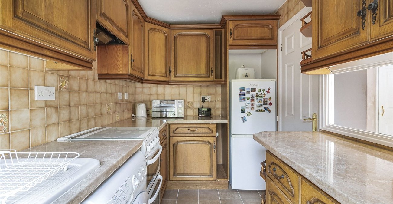 3 bedroom house for sale in Welling | Robinson Jackson