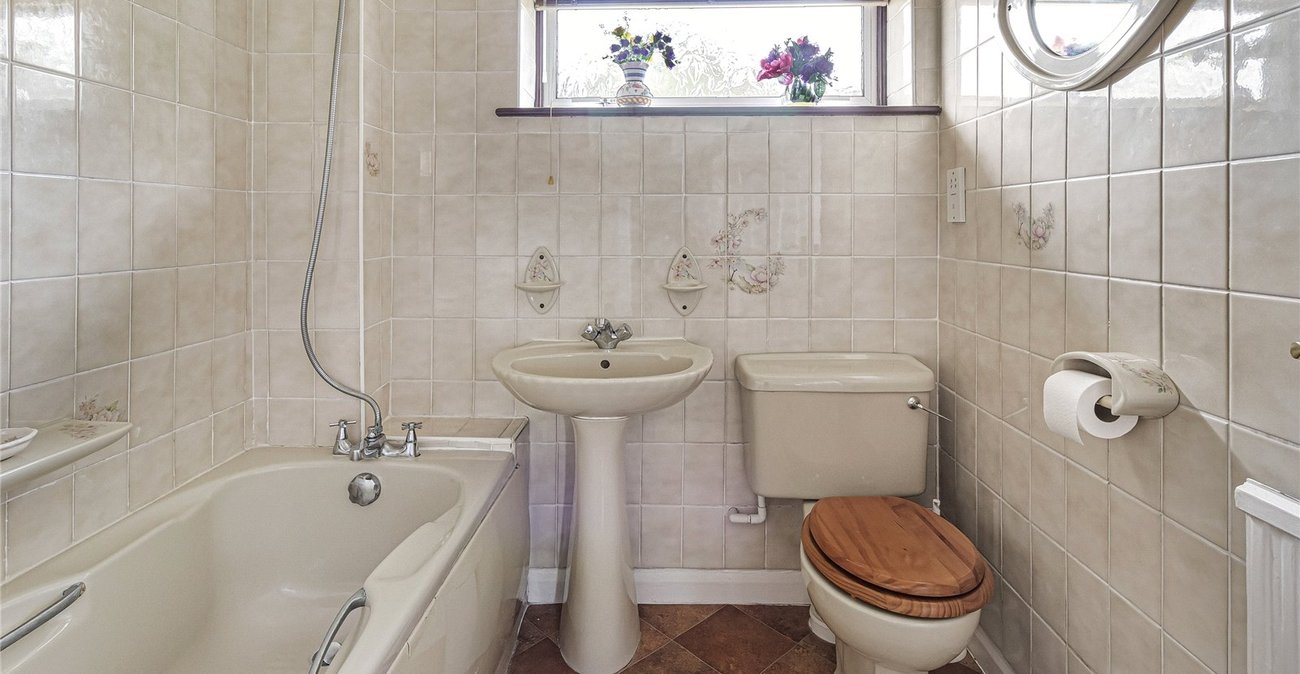 3 bedroom house for sale in Welling | Robinson Jackson
