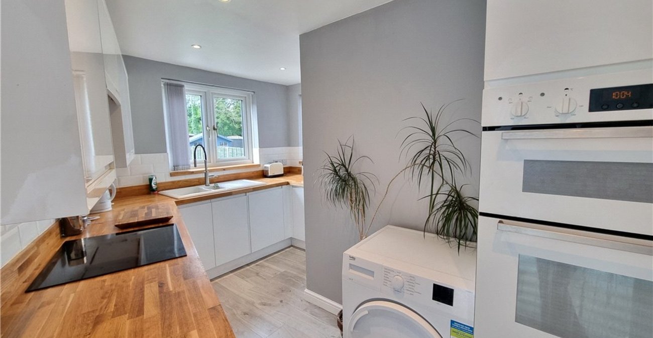 2 bedroom house for sale in Green Street Green | Robinson Jackson