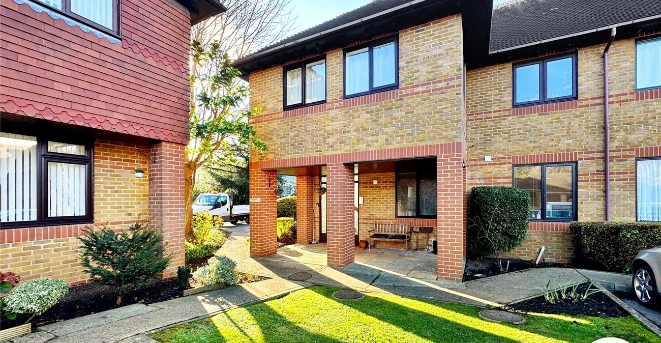 2 bedroom property for sale in Enterprise Road | Robinson Michael & Jackson