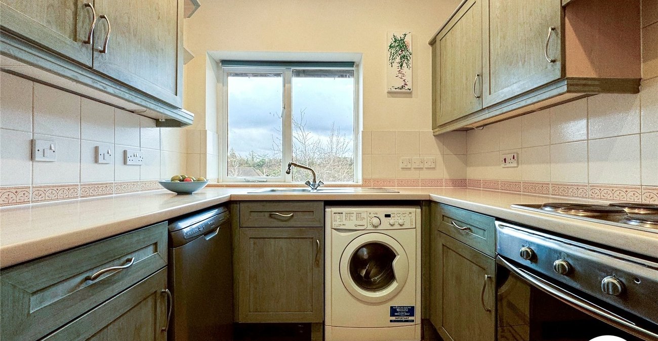 2 bedroom property for sale in Enterprise Road | Robinson Michael & Jackson