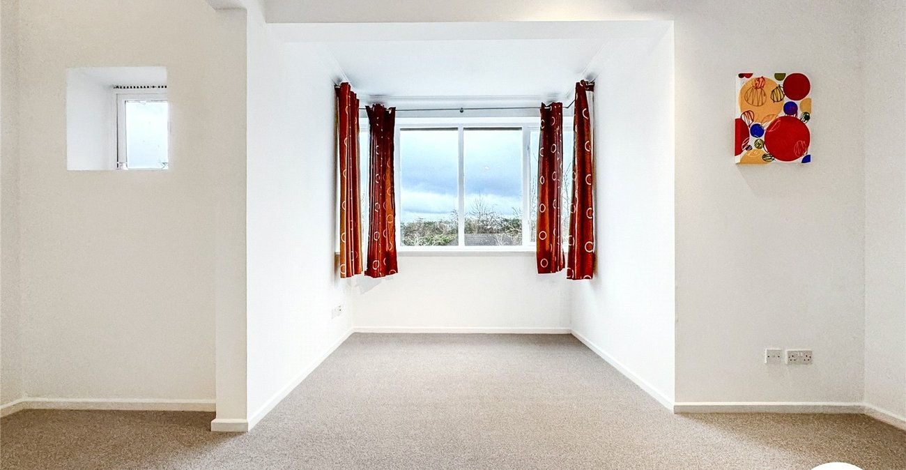 2 bedroom property for sale in Enterprise Road | Robinson Michael & Jackson