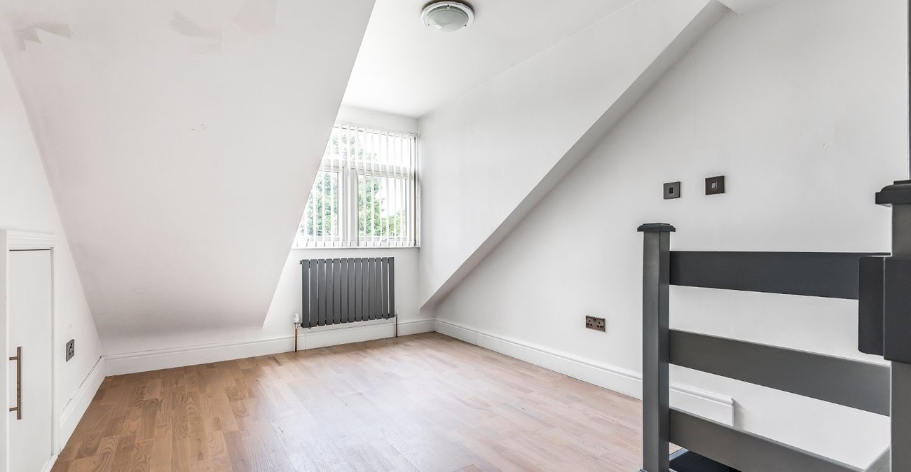 3 bedroom property for sale in Sydenham | Robinson Jackson