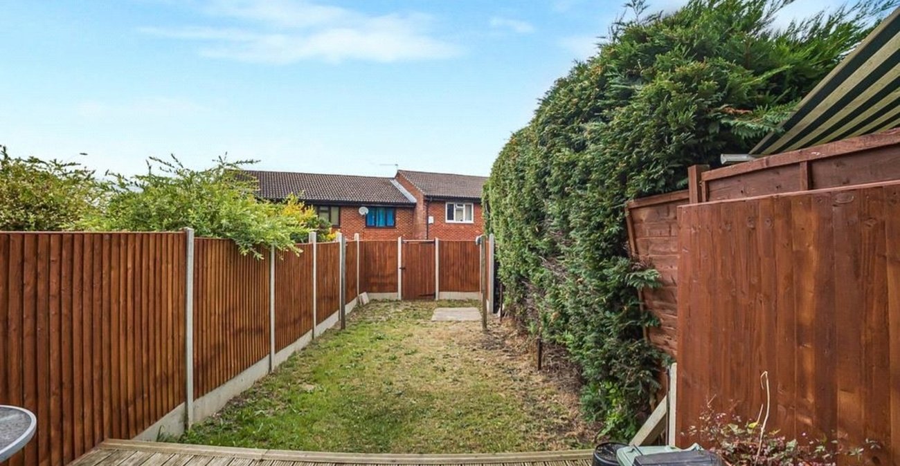 2 bedroom house for sale in Orpington | Robinson Jackson