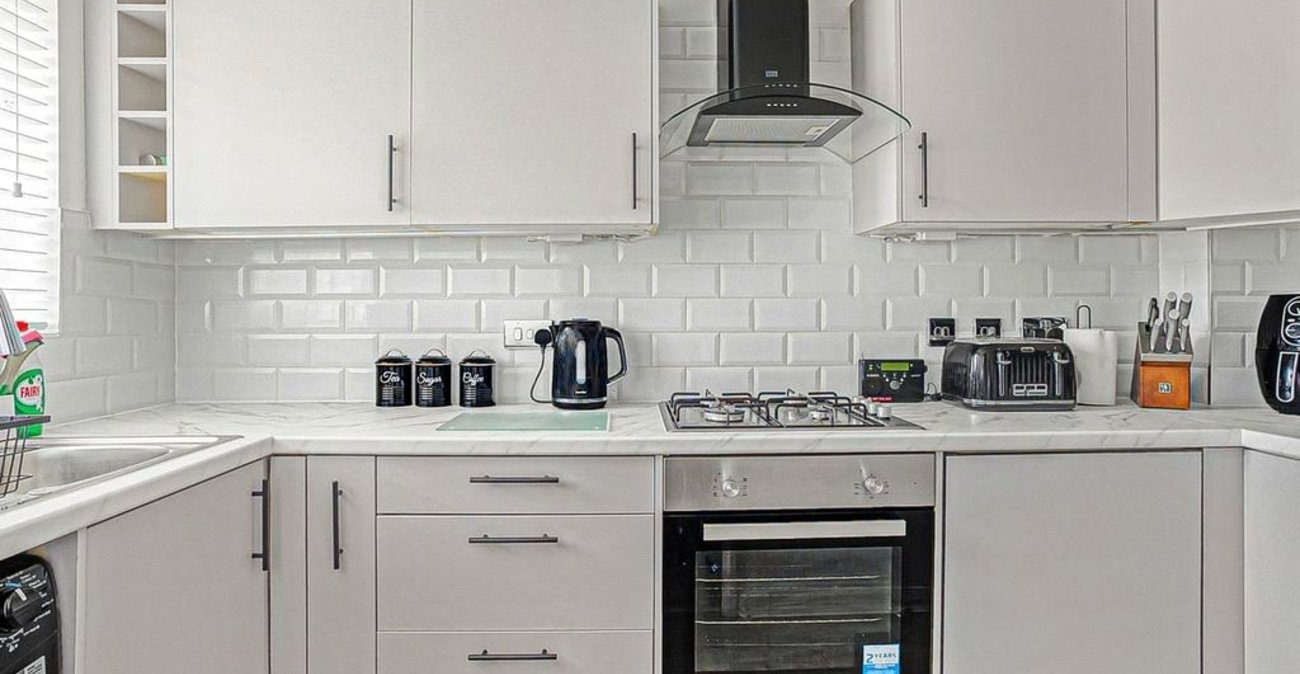 2 bedroom house for sale in Orpington | Robinson Jackson