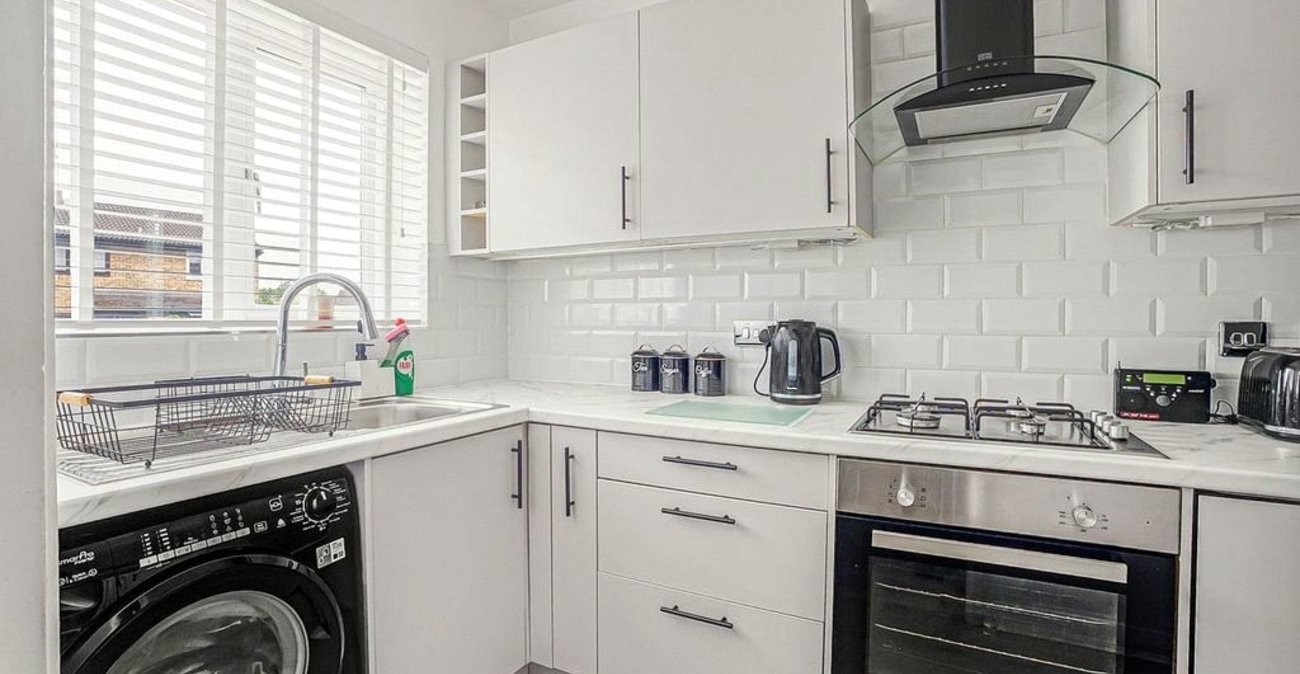 2 bedroom house for sale in Orpington | Robinson Jackson