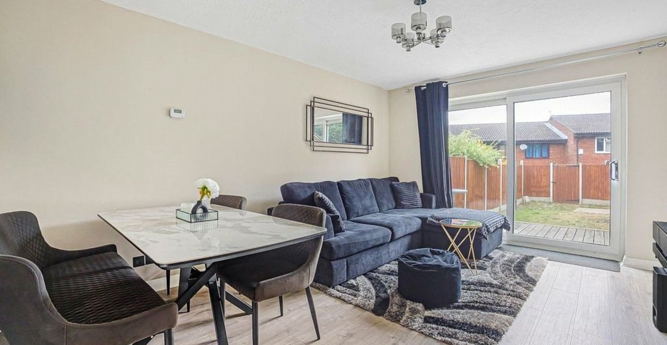 2 bedroom house for sale in Orpington | Robinson Jackson