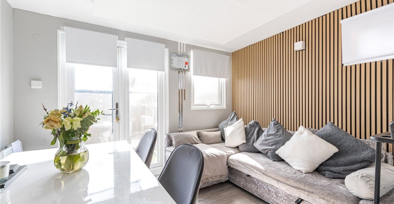 2 bedroom house for sale in St Pauls Cray | Robinson Jackson