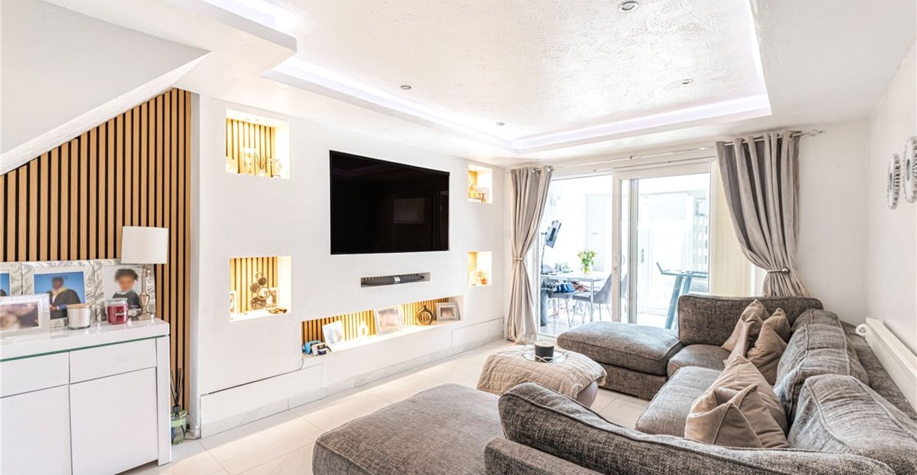 2 bedroom house for sale in St Pauls Cray | Robinson Jackson