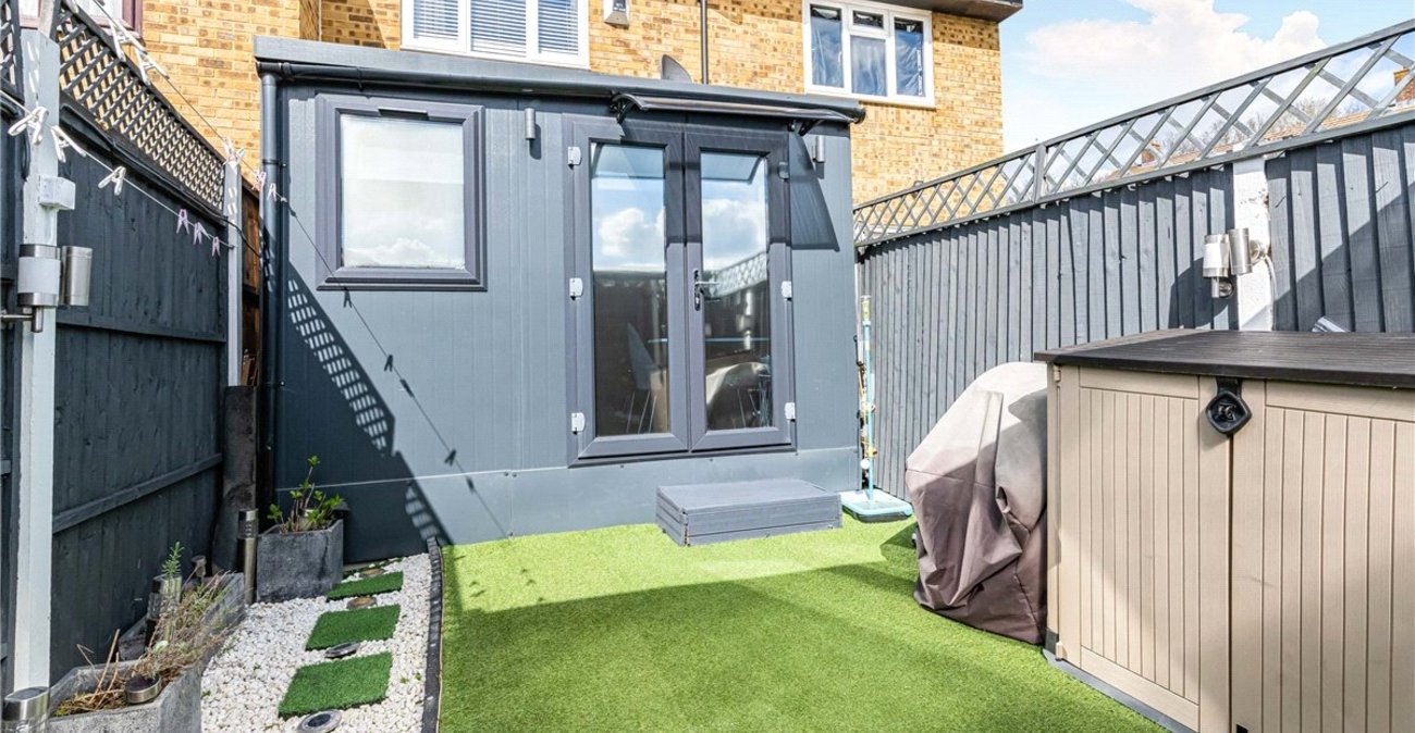 2 bedroom house for sale in St Pauls Cray | Robinson Jackson