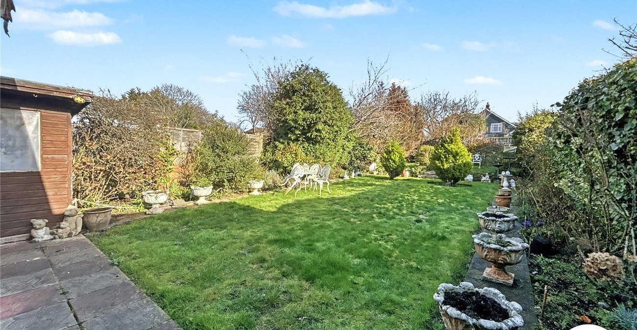 2 bedroom bungalow for sale in Sidcup | Robinson Jackson
