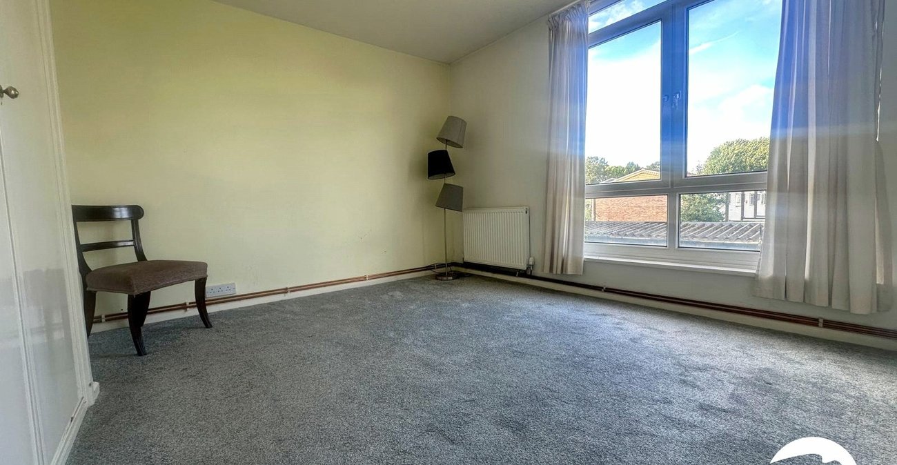 2 bedroom property for sale in London | Robinson Jackson