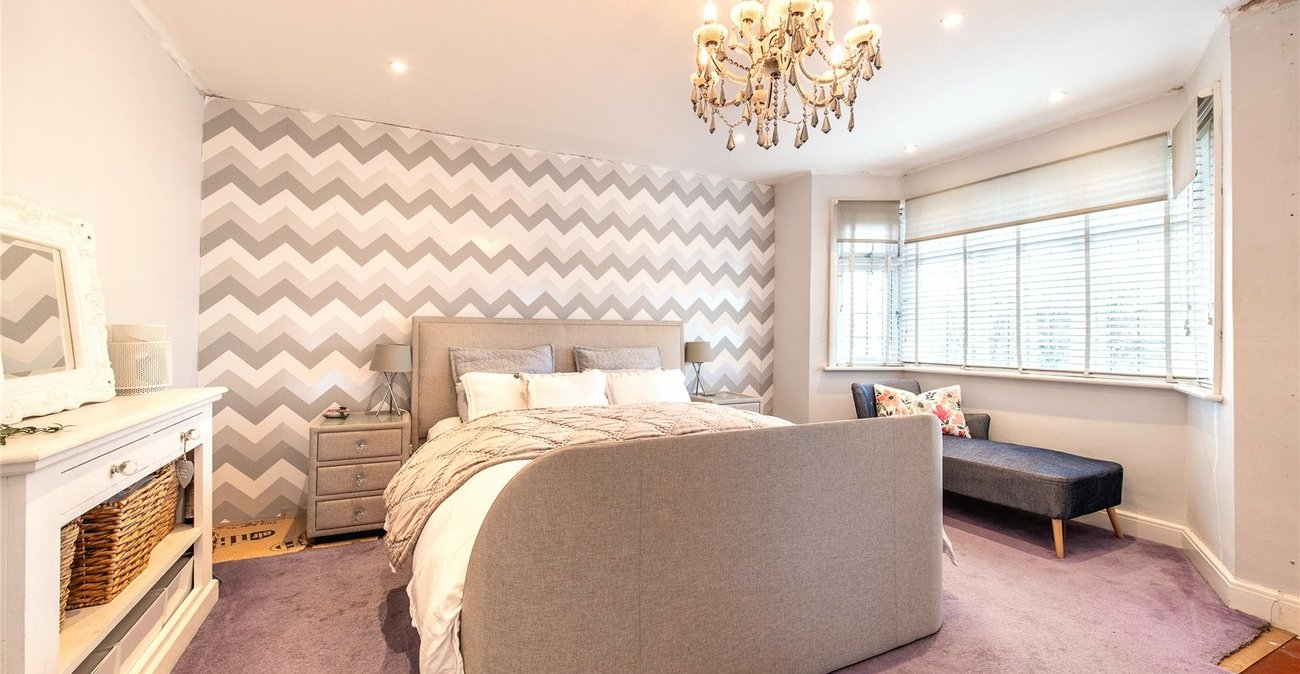 5 bedroom house for sale in Gravesend | Robinson Michael & Jackson