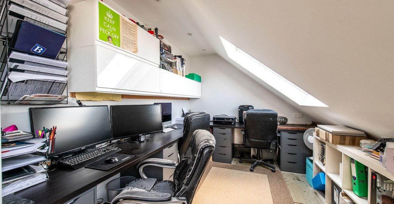 5 bedroom house for sale in Gravesend | Robinson Michael & Jackson