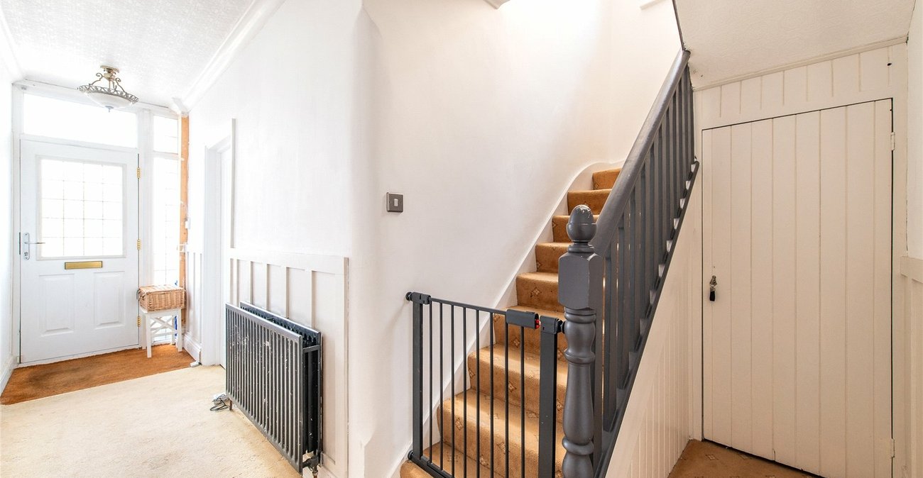 5 bedroom house for sale in Gravesend | Robinson Michael & Jackson