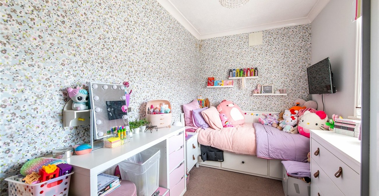 5 bedroom house for sale in Gravesend | Robinson Michael & Jackson