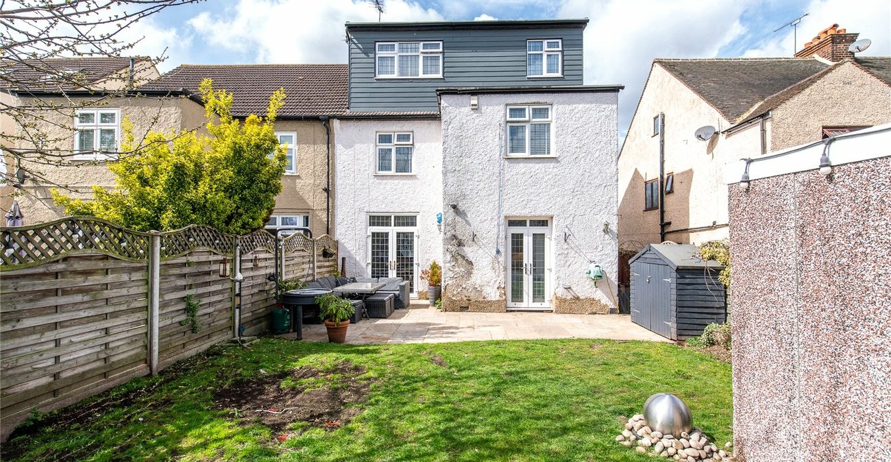 5 bedroom house for sale in Gravesend | Robinson Michael & Jackson